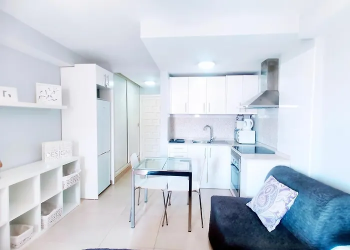 Estudio Summerland En Cristianos * ארונה